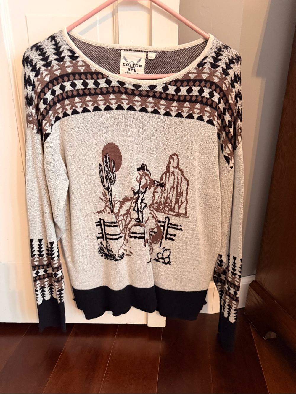 Western Graphic Scoop Neck Sweater - Beige & Brown